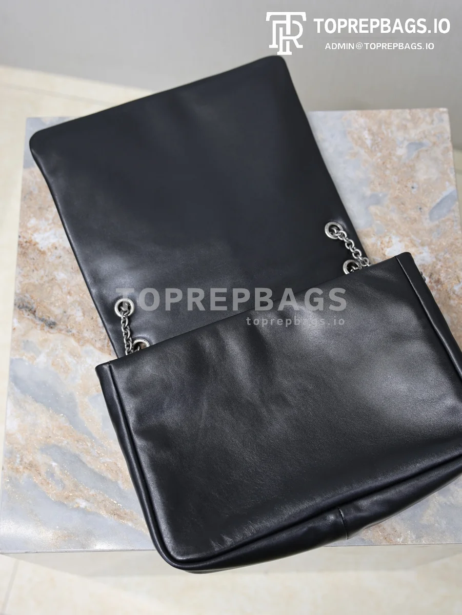 cmp_i1769671858338_3407_0_7 YSL Jamie 4.3 in Black