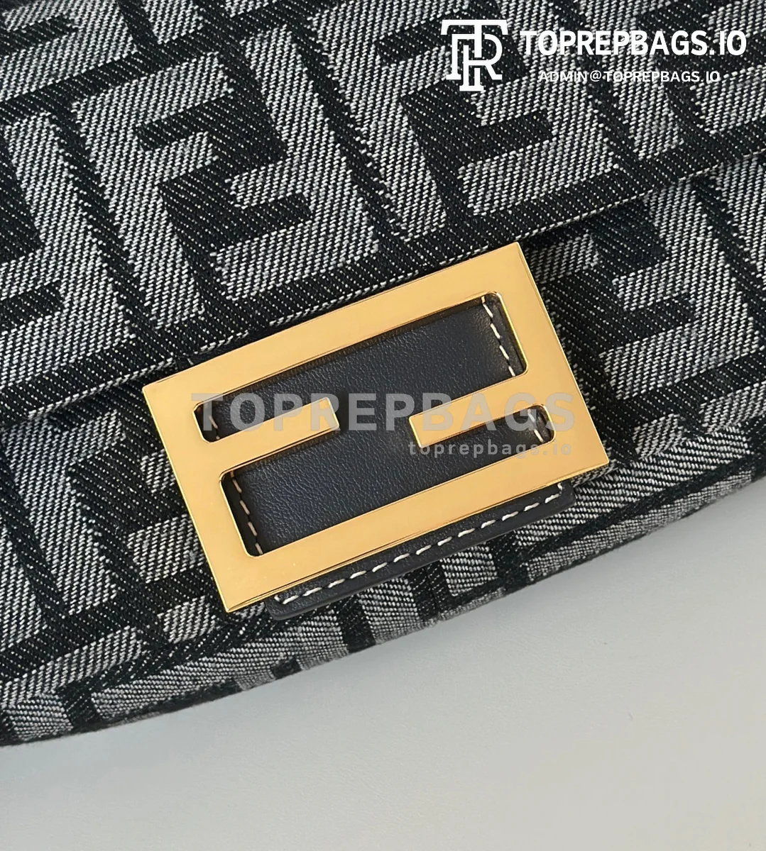 cmp_i1770631205174_1026_0_4 Fendi Baguette in Black