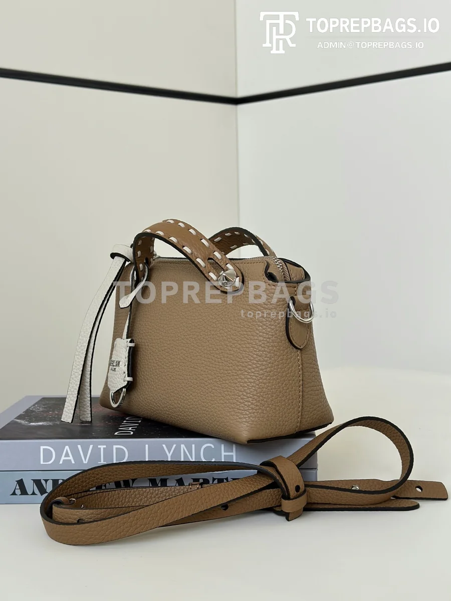 cmp_i1775123972157_1295_0_2 Fendi By The Way Selleria in Beige