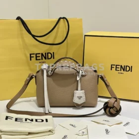 cmp_i1775123973537_7182_0_0 Fendi By The Way Selleria in Beige