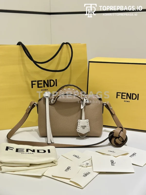 cmp_i1775123973537_7182_0_0 Fendi By The Way Selleria in Beige