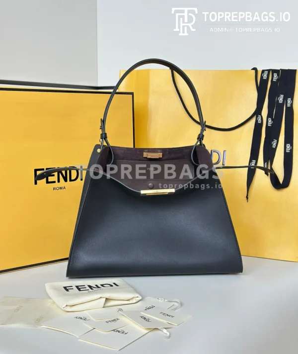cmp_i1777896289336_7777_0_0 Fendi Way in Black