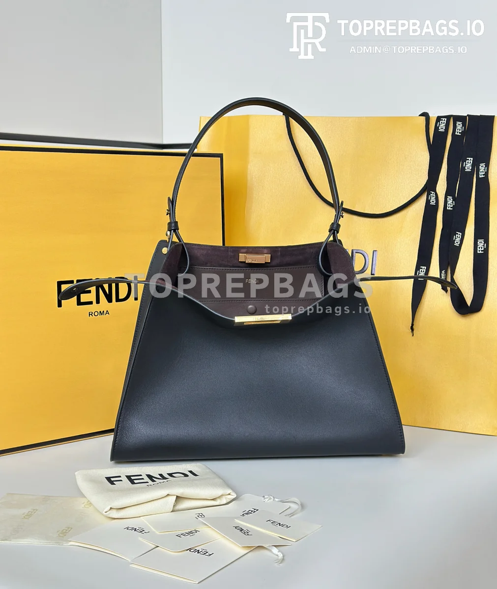 cmp_i1777896289336_7777_0_0 Fendi Way in Black
