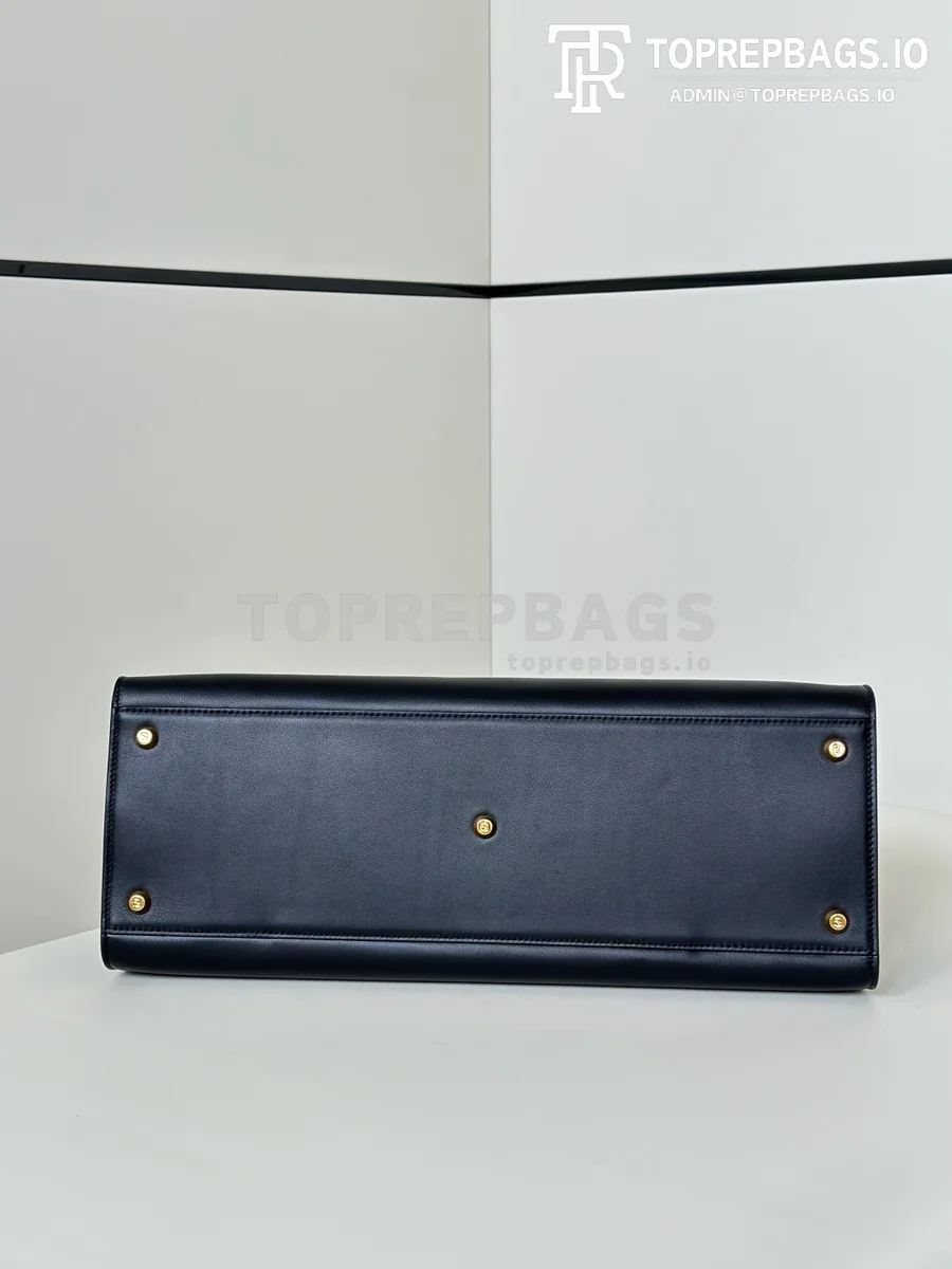 cmp_i1777897832667_9158_0_3 Fendi Way in Black
