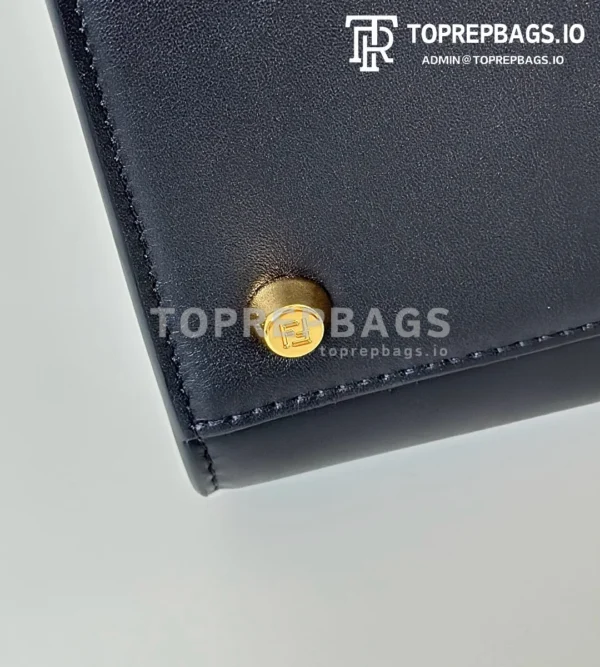 cmp_i1777897841616_2536_0_4 Fendi Way in Black