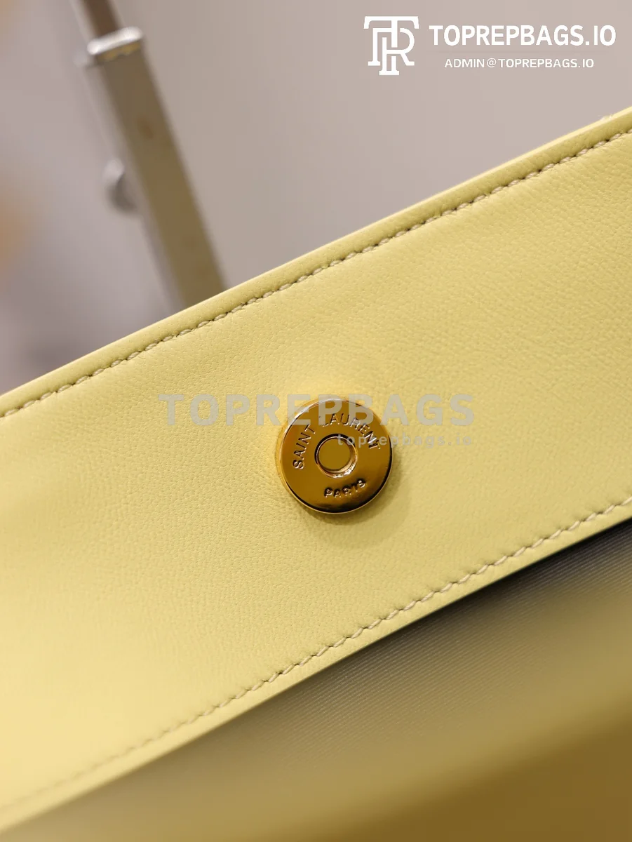 cmp_i1778829357995_3417_0_4 YSL Jamie 4.3 Large Pochon Bucket in Yellow