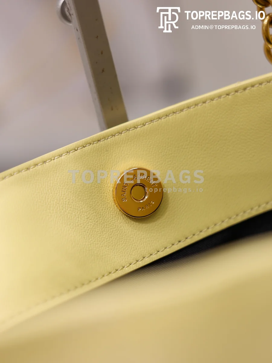 cmp_i1778829813430_5263_0_5 YSL Jamie 4.3 Pochon Small Bucket in Yellow