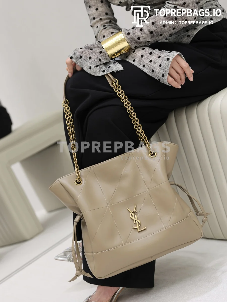 cmp_i1778830902235_8114_0_4 YSL Jamie 4.3 Pochon Small Bucket in Beige
