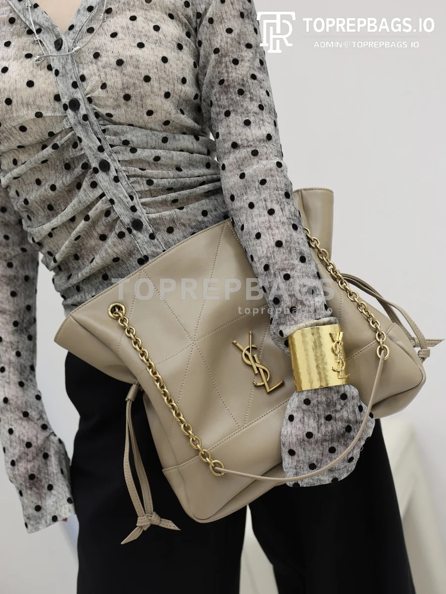 cmp_i1778830902239_3792_0_3 YSL Jamie 4.3 Pochon Small Bucket in Beige