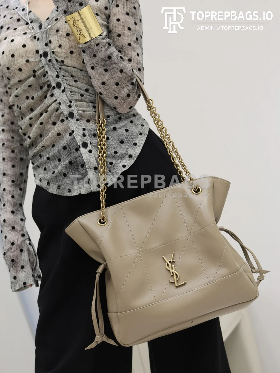 cmp_i1778830902243_5618_0_2 YSL Jamie 4.3 Pochon Small Bucket in Beige