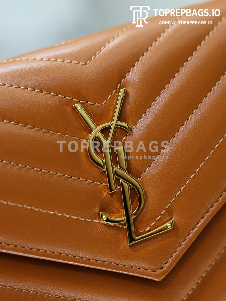 cmp_i1778831944390_7511_0_0 YSL Monogram Envelope in Orange