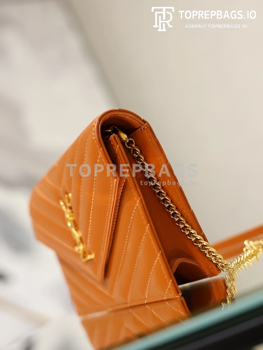 cmp_i1778832173660_6274_0_3 YSL Envelope WOC Small in Orange