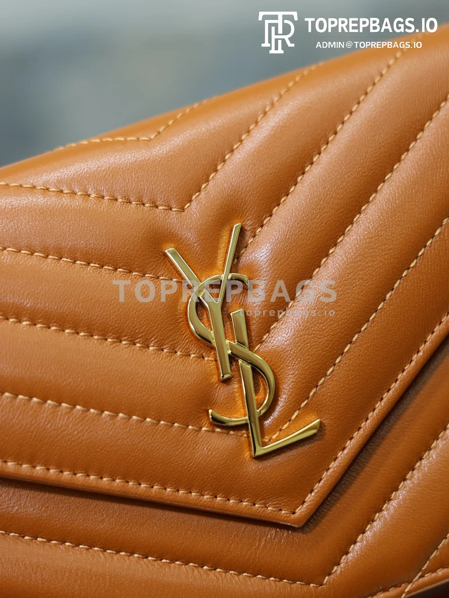 cmp_i1778832238850_9705_0_0 YSL Envelope WOC Small in Orange