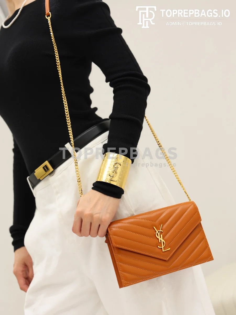 cmp_i1778832299953_4833_0_3 YSL Envelope WOC Small in Orange