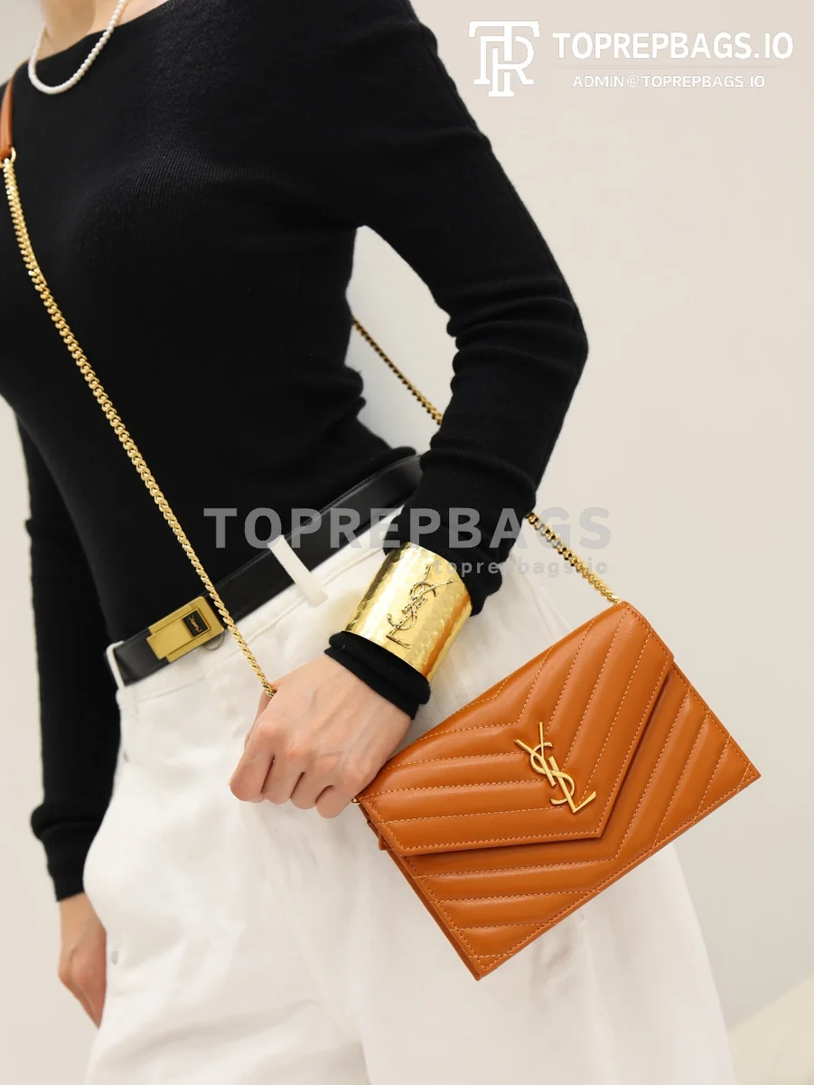 cmp_i1778832300056_9236_0_4 YSL Envelope WOC Small in Orange