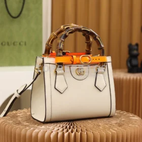 Gucci Diana Mini in White