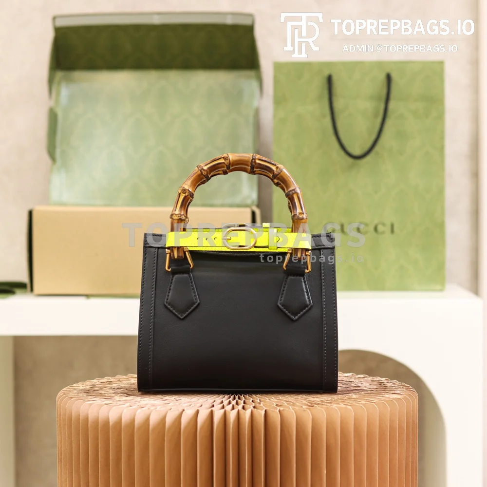i1627804938_1410_4 Gucci Diana Mini in Black