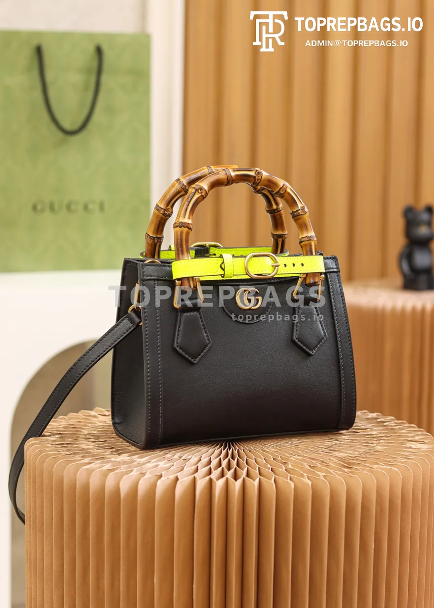i1627804938_2792_1 Gucci Diana Mini in Black