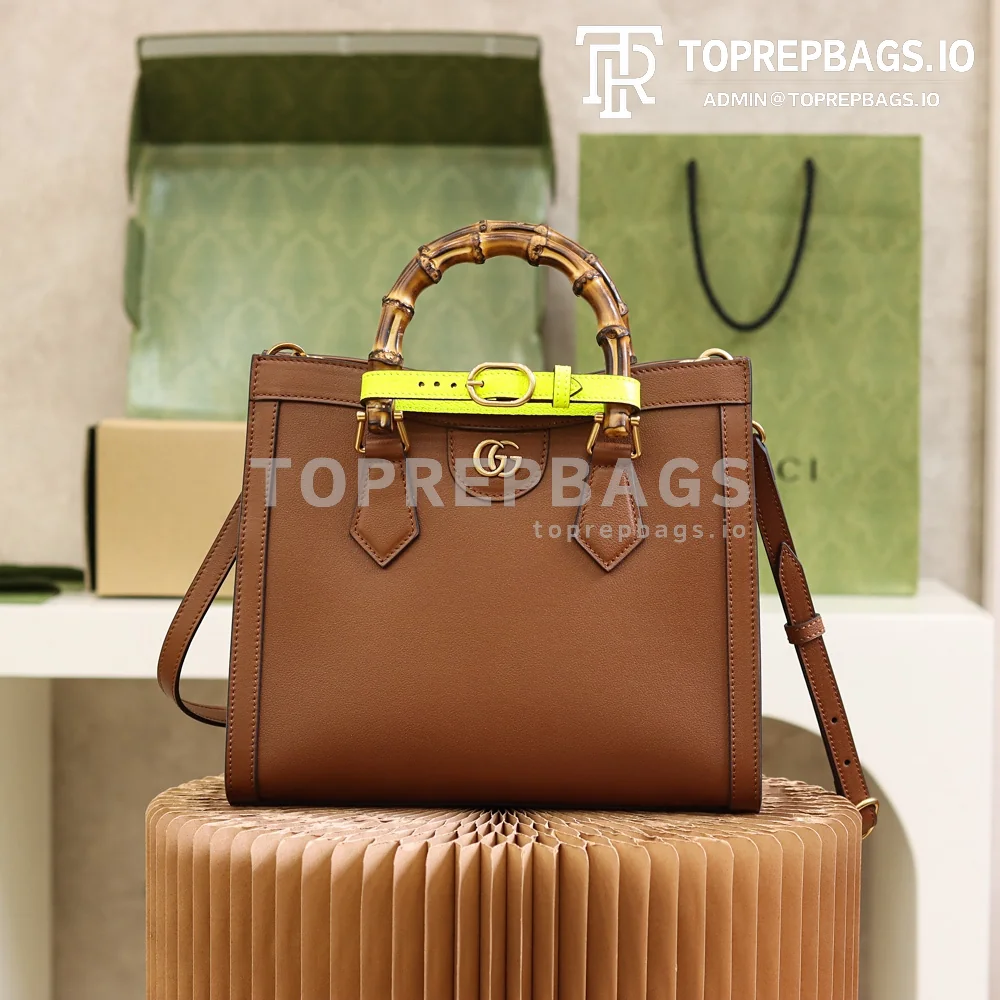 i1627805891_4311_0 Gucci Diana Small in Brown