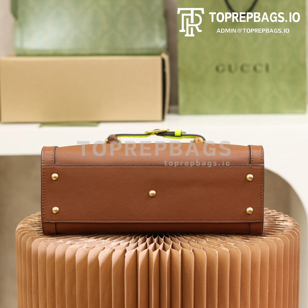 i1627805891_8895_7 Gucci Diana Small in Brown