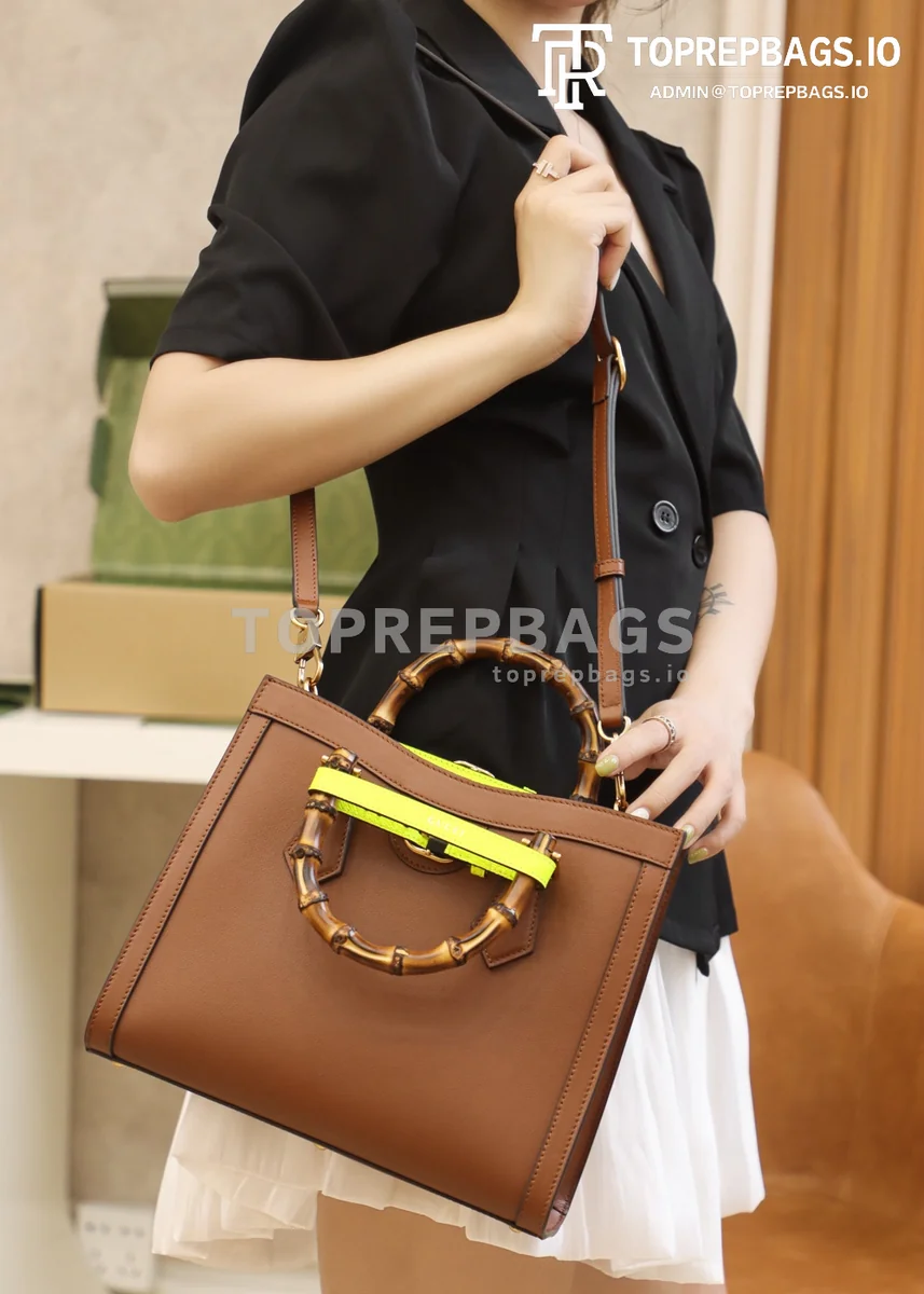 i1628157436_1577_3 Gucci Diana Small in Brown