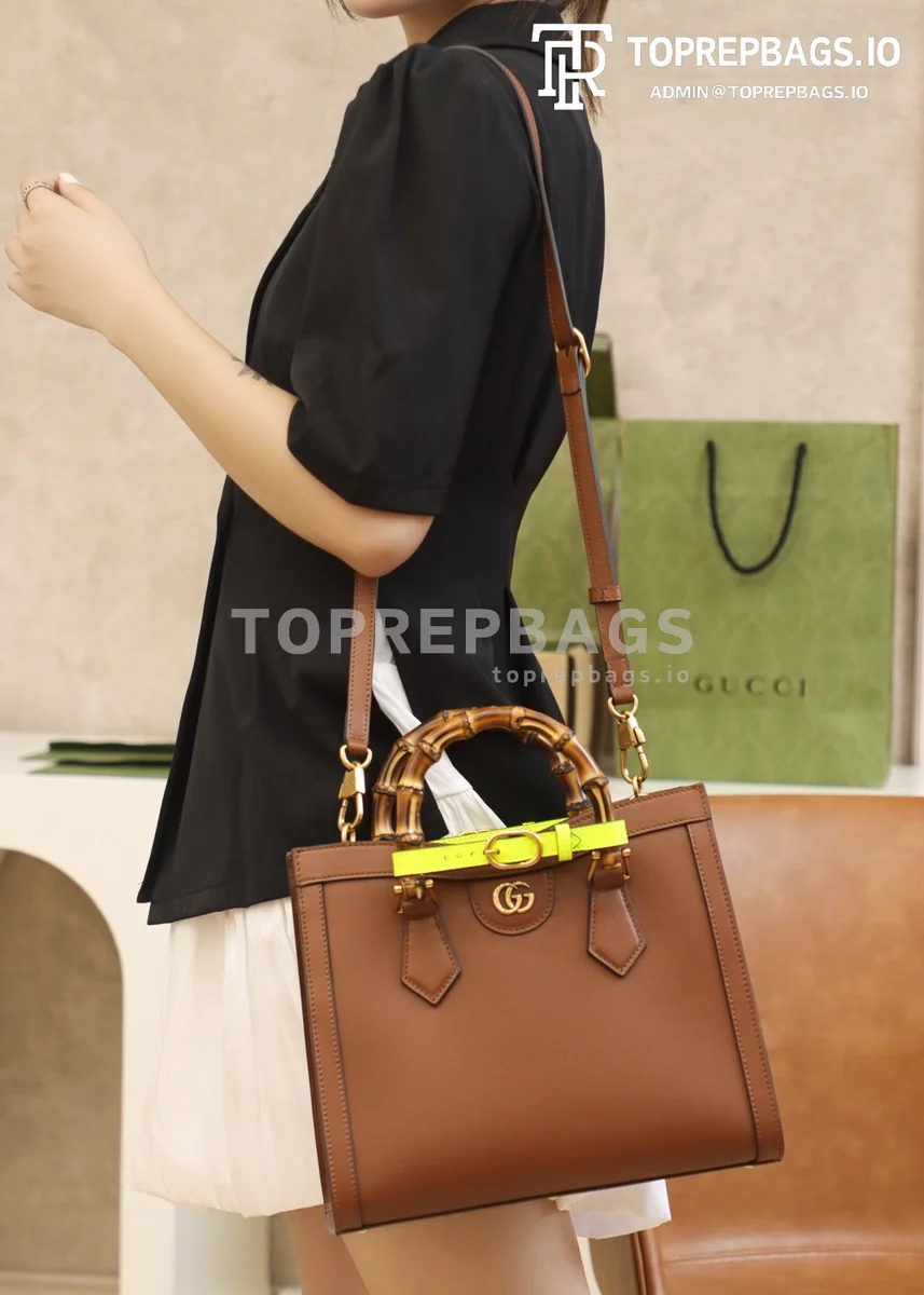 i1628157436_5725_6 Gucci Diana Small in Brown