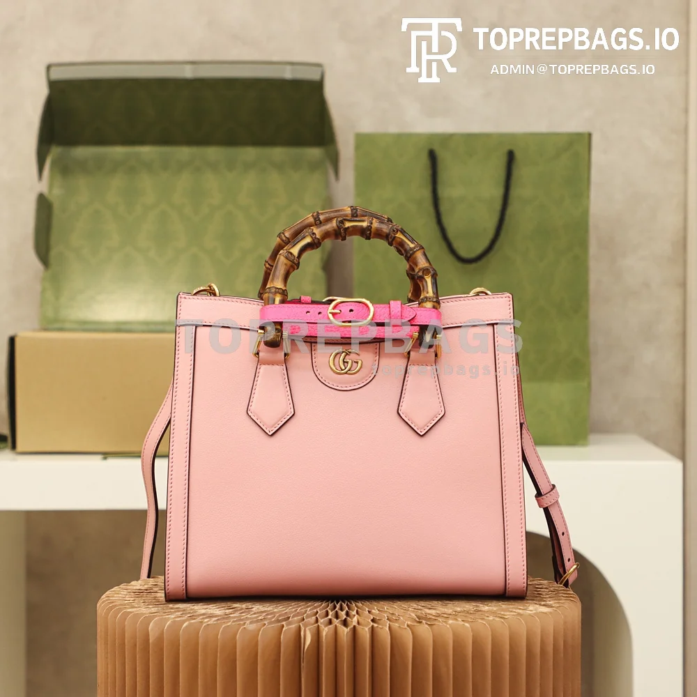 i1628764577_5494_0 Gucci Diana Small in Pink
