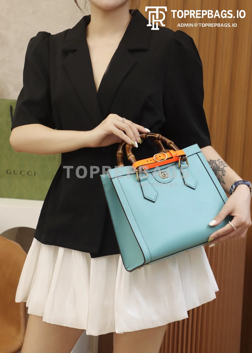 i1628765253_4576_0 Gucci Diana Small in Blue