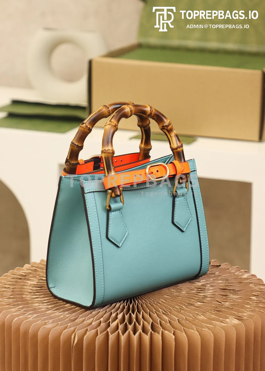 i1628768238_1654_4 Gucci Diana Mini in Blue