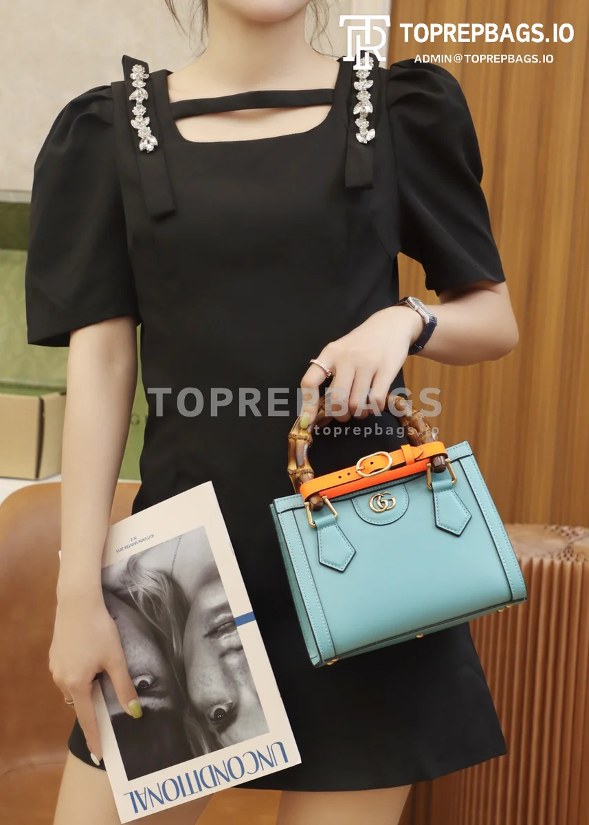 i1628768399_2733_3 Gucci Diana Mini in Blue