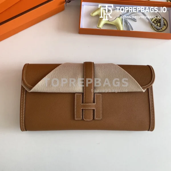 i1634634992_5803_0 Hermes Jige in Brown