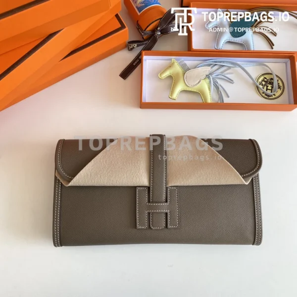 i1634635140_2874_0 Hermes Jige in Grey