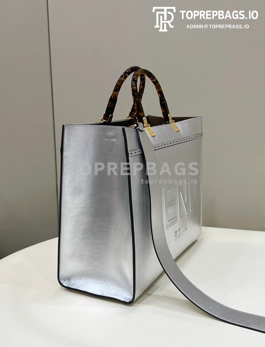 i1647598403_2776_1 Fendi Sunshine Shopper 8553 Calfskin Leather Gold-tone Hardware Tote Bag detailed product image