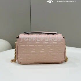 Fendi Baguette in Pink