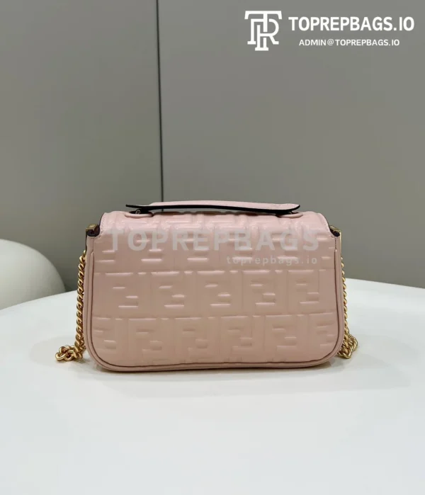 i1648284539_1120_1 Fendi Baguette in Pink