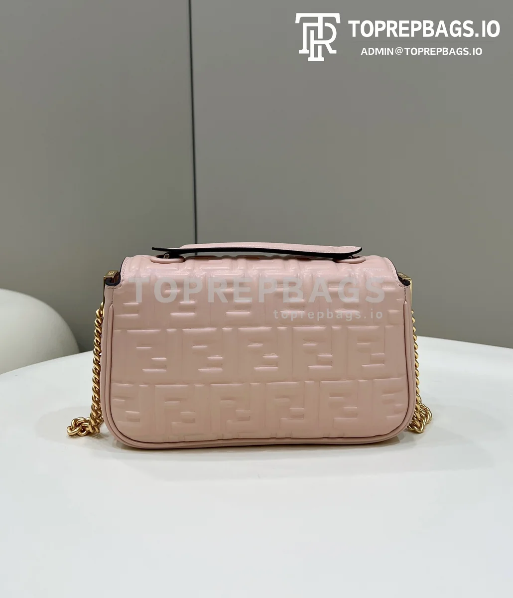 i1648284539_1120_1 Fendi Baguette in Pink