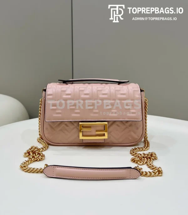 i1648284539_9437_0 Fendi Baguette in Pink