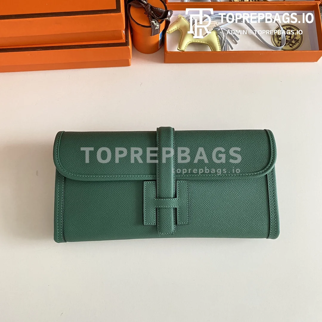 i1652253471_6659_1 Hermes Jige in Green