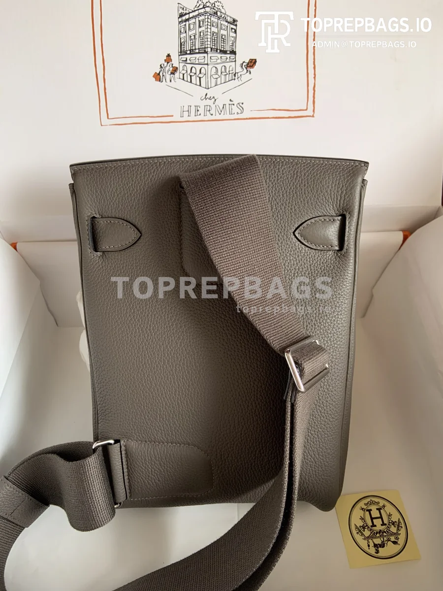 i1656919444_4872_1 Hermes HAC A DOS in Grey