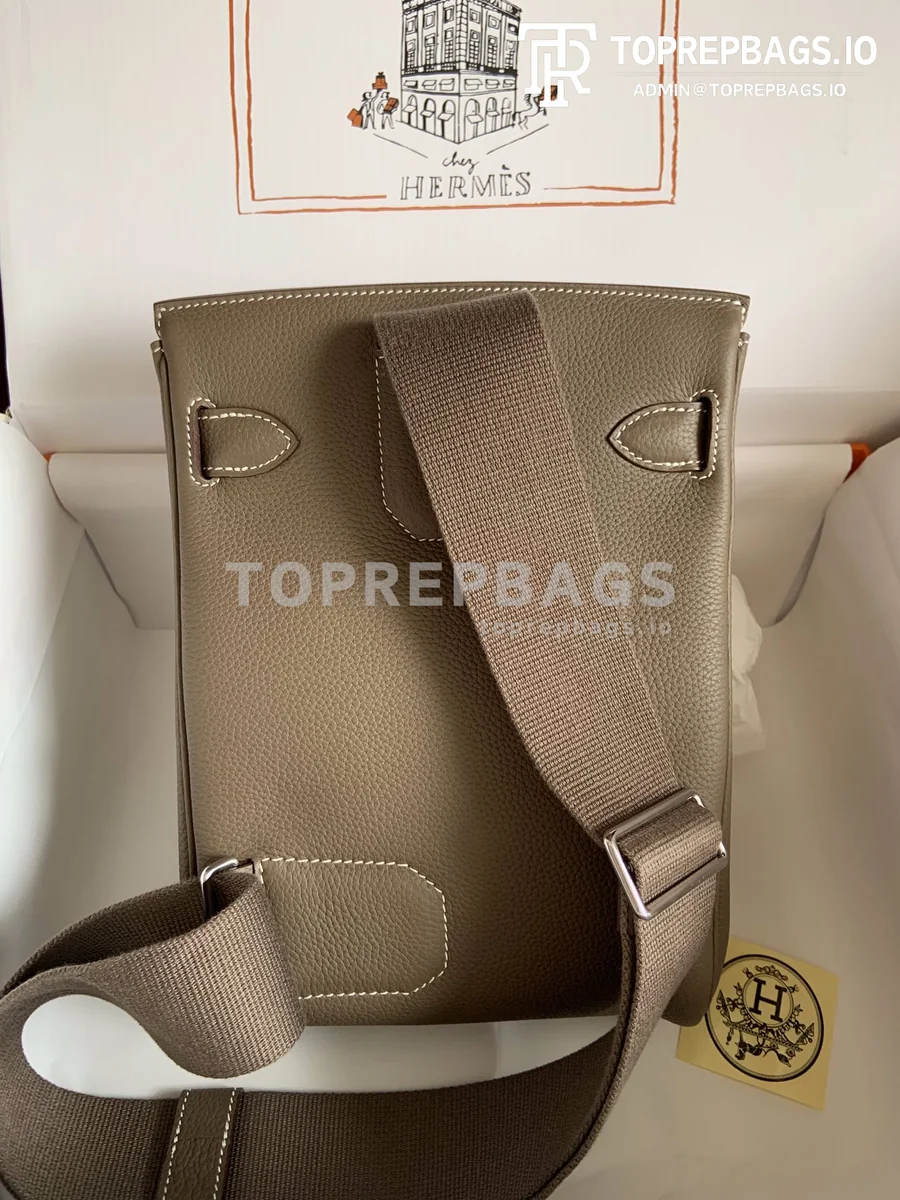 i1656919652_2341_1-1 Hermes HAC A DOS in Taupe