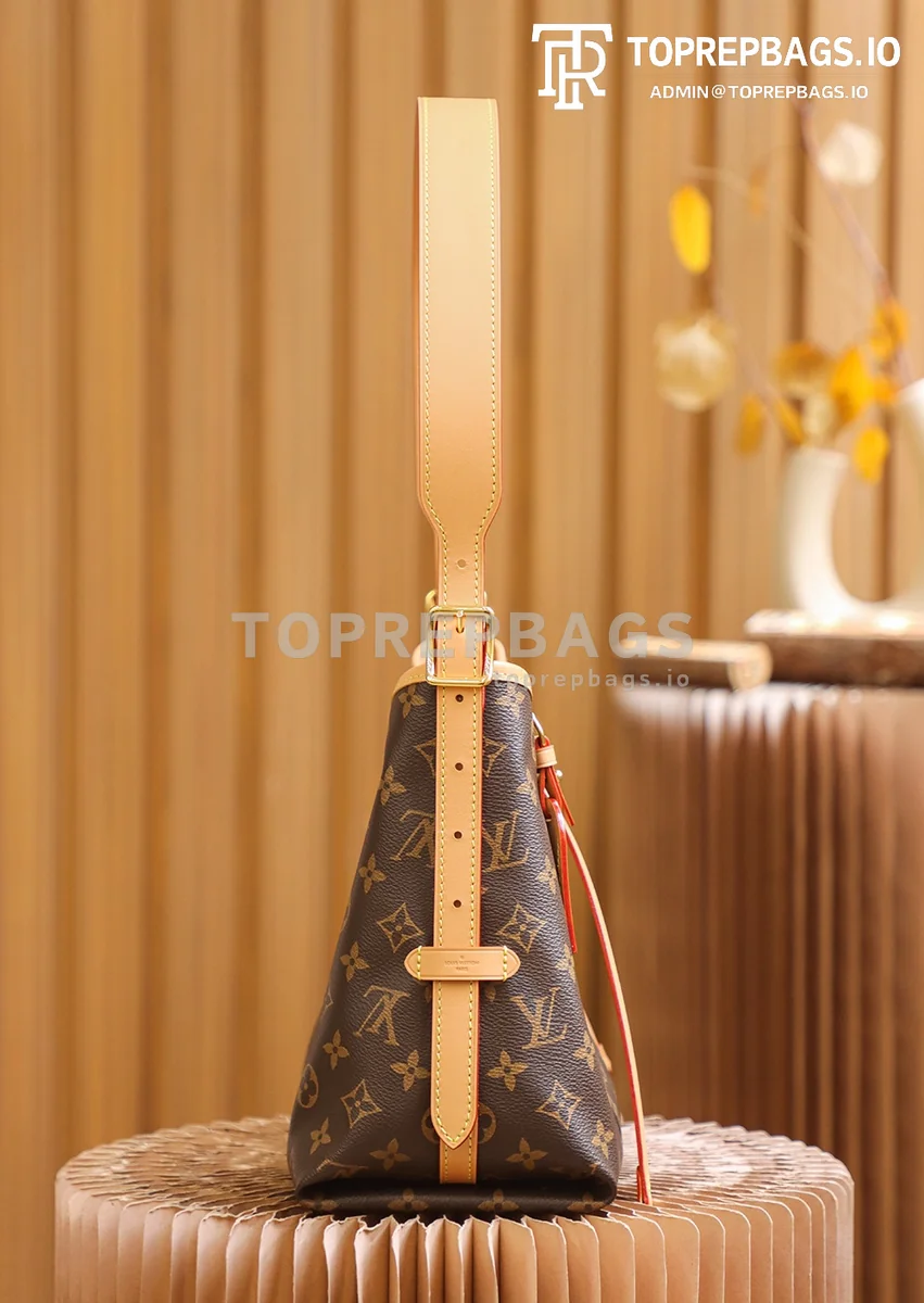 i1659112194_6779_5 Louis Vuitton CarryAll in Brown
