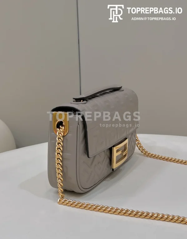 i1661594179_9625_2 Fendi Baguette in Grey