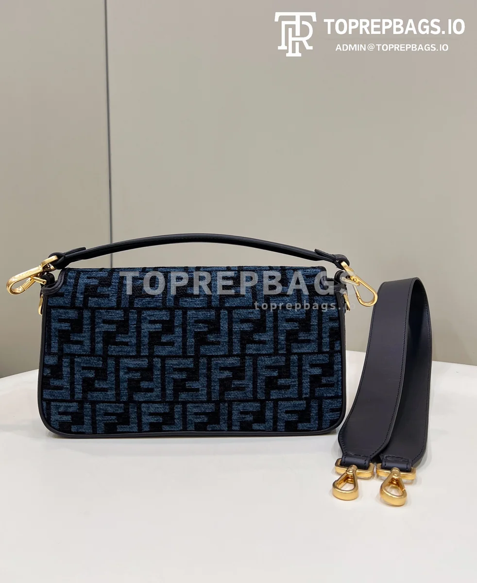 i1663669676_4130_1 Fendi Iconic Baguette Medium in Grey