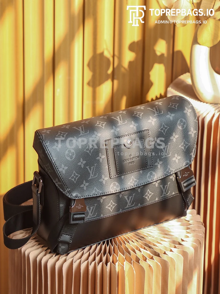 i1666342518_1508_6 Louis Vuitton Voyager Messenger in Black