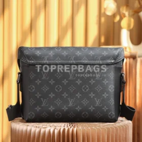 Louis Vuitton Voyager Messenger in Black