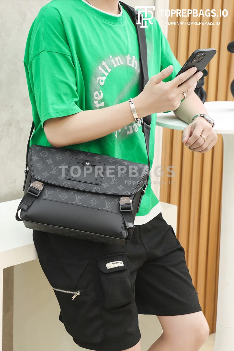 i1666347569_213_6 Louis Vuitton Voyager Messenger in Black