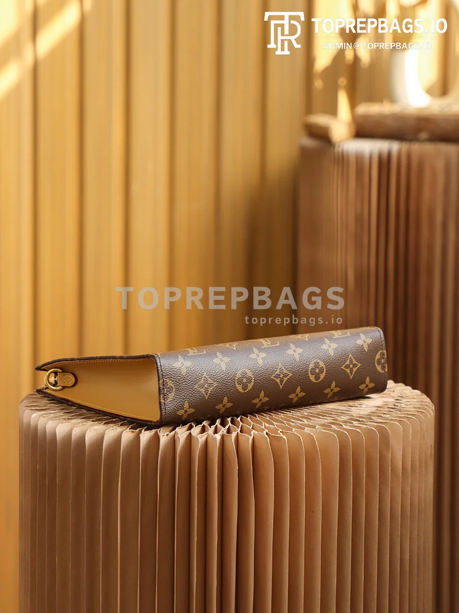 i1666944373_2326_7 Louis Vuitton Toiletry 26 Small in Brown