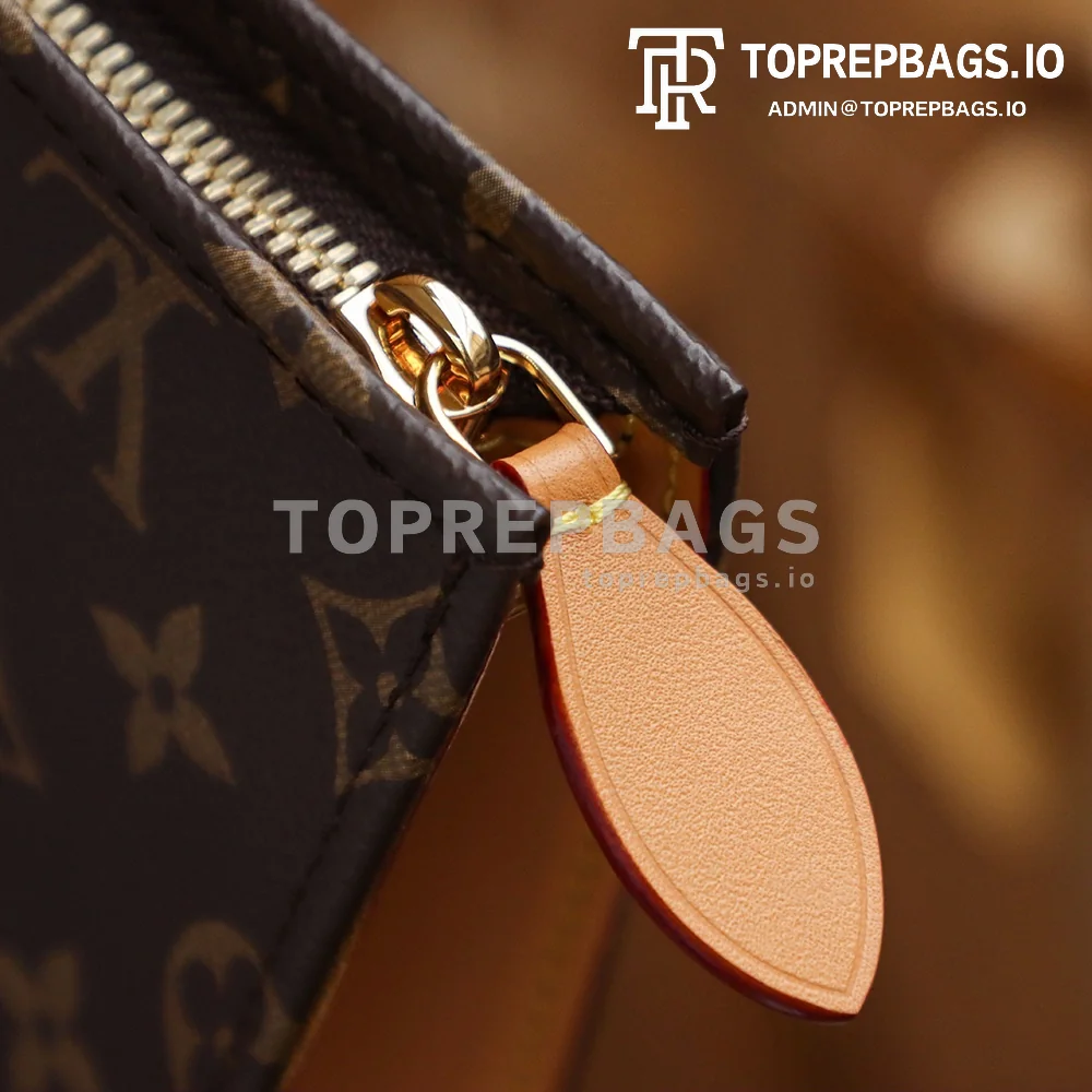 i1666944766_6994_4 Louis Vuitton Toiletry 26 Small in Brown