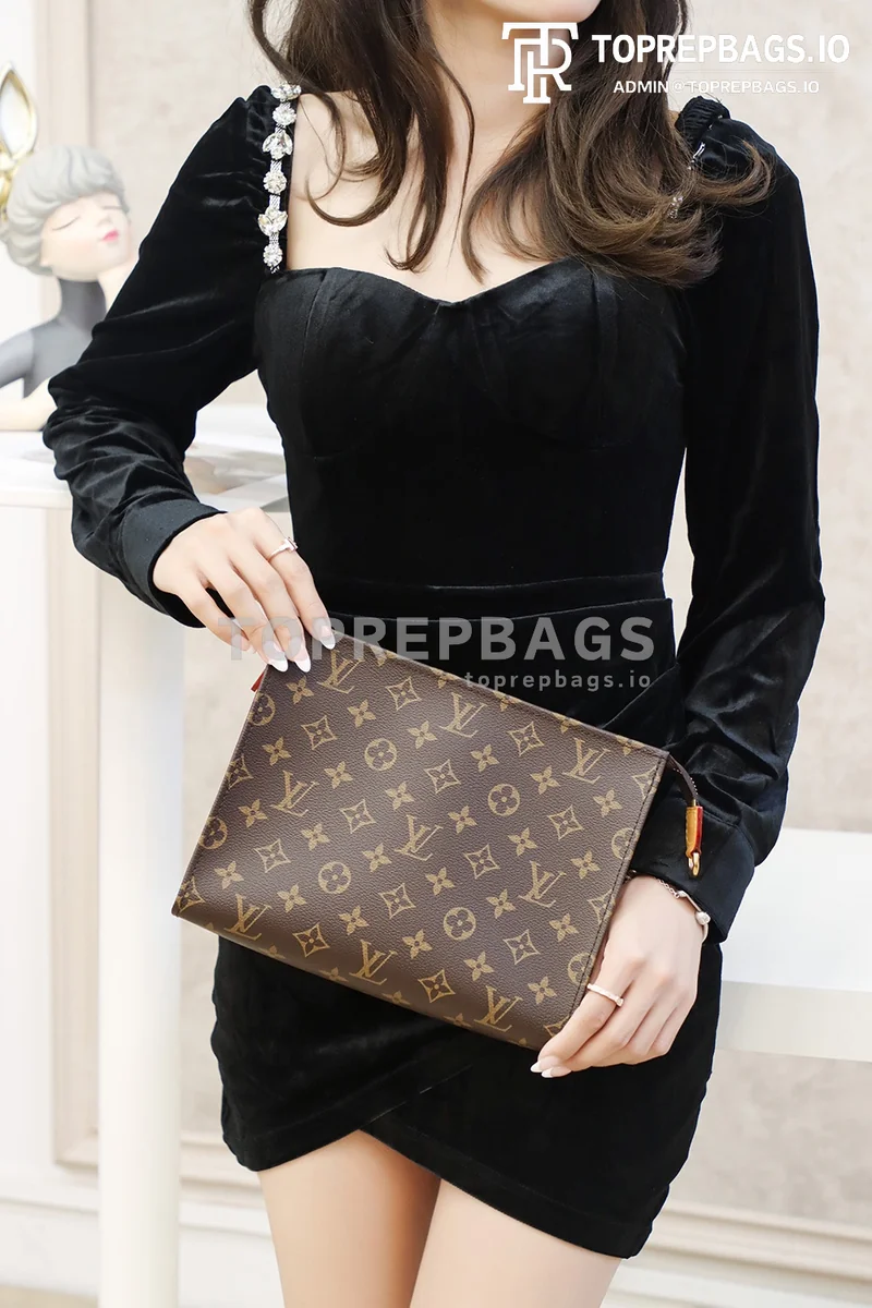 i1666945020_2406_7 Louis Vuitton Toiletry 26 Small in Brown