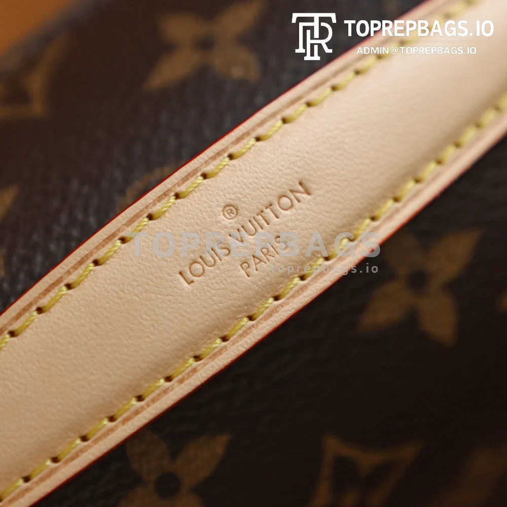 i1668702357_262_0 Louis Vuitton Pochette Metis Hobo in Brown